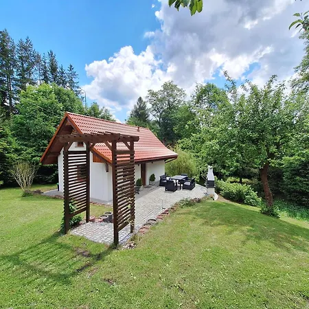 Nad Strumykiem Holiday home *